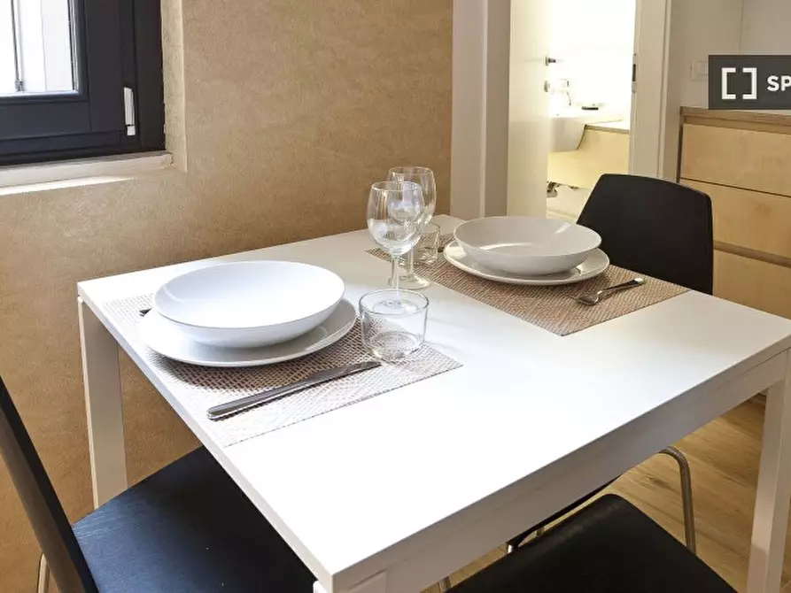 Immagine 6 di Appartamento in affitto  in Via Caretto a Milano