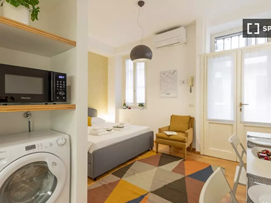 Immagine 2 di Ufficio in affitto  in Via Alessandria a Milano