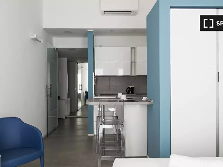 Immagine 8 di Ufficio in affitto  in Via Meravigli a Milano