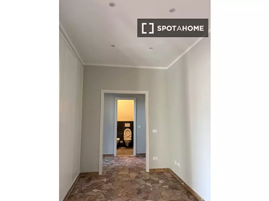 Immagine 5 di Camera condivisa in affitto  in Via Giannotto Bastianelli a Firenze