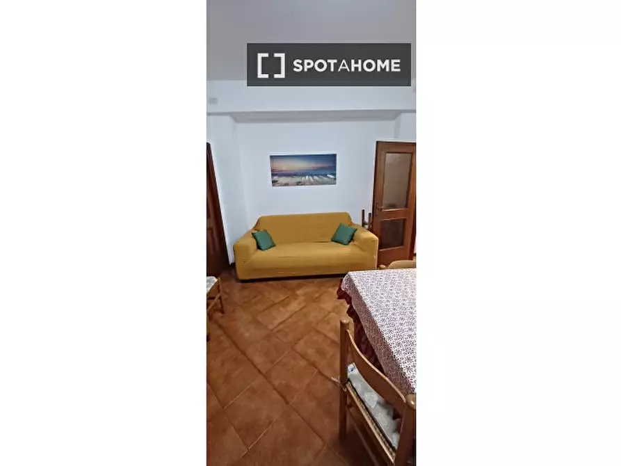 Immagine 4 di Camera condivisa in affitto  in Viale della Venezia Giulia a Roma