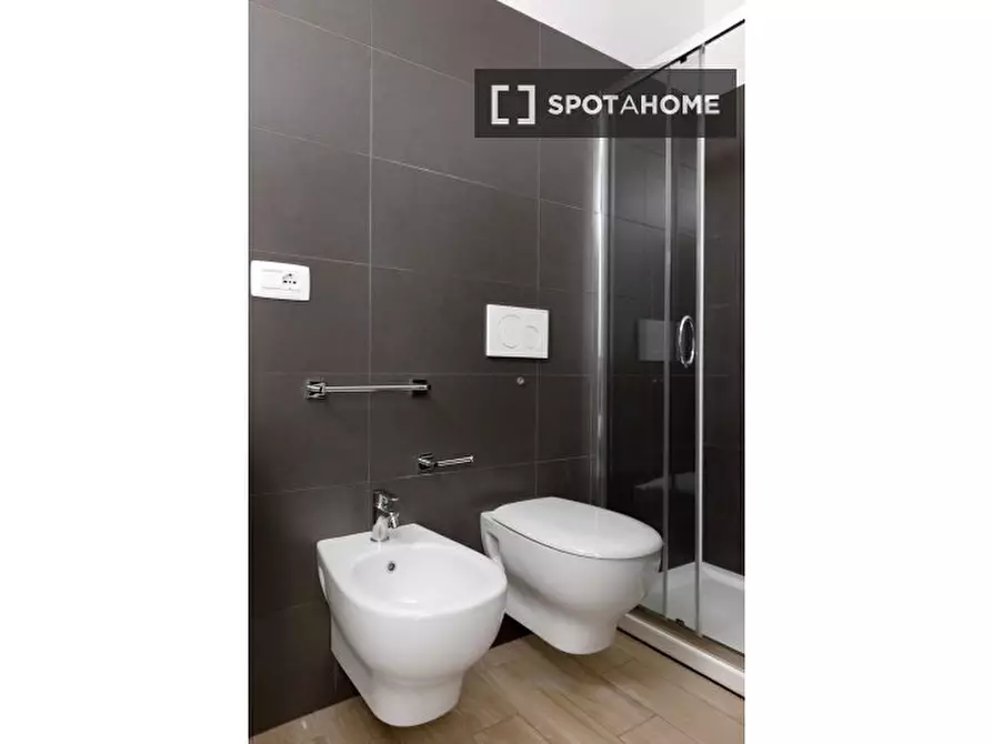 Immagine 13 di Ufficio in affitto  in Largo Caduti del Lavoro a Bologna