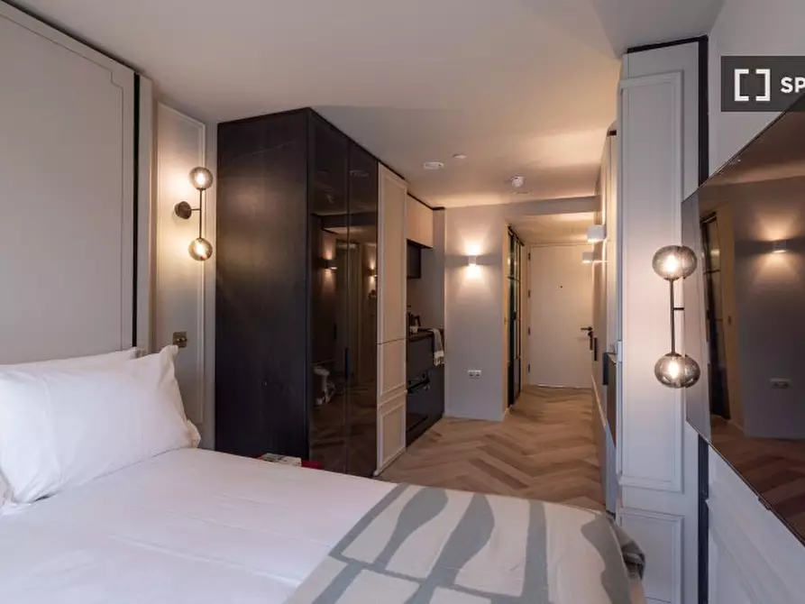Immagine 2 di Ufficio in affitto  in flat a Camden Town