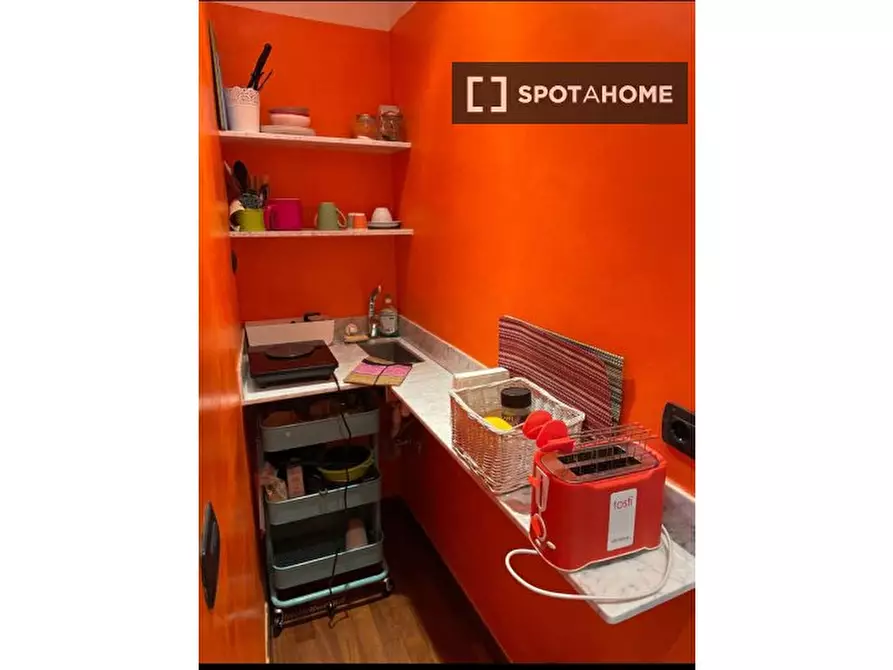 Immagine 2 di Ufficio in affitto  in Salita Santa Maria della Sanità a Genova