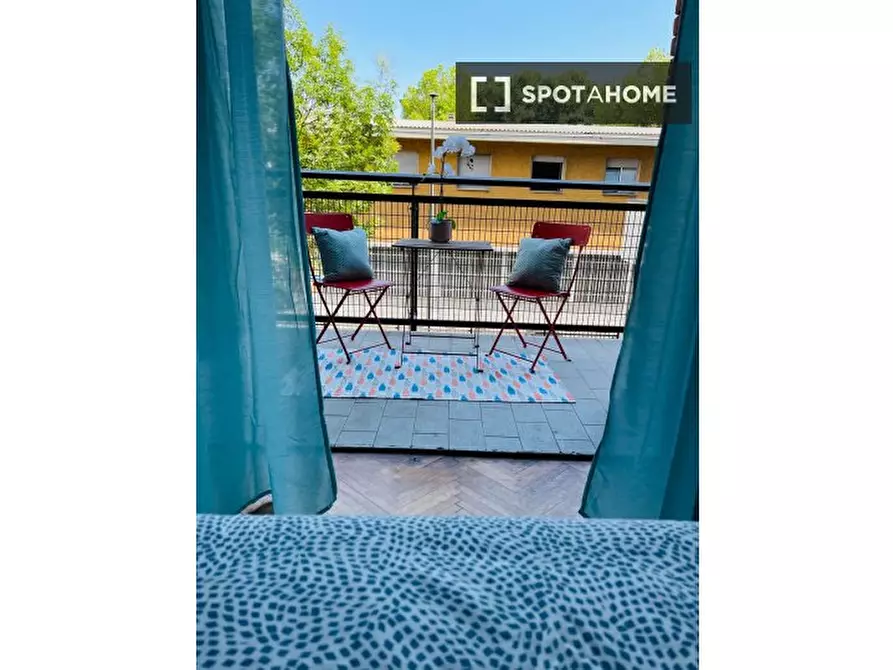 Immagine 3 di Camera condivisa in affitto  in Via Tristano Calco a Milano