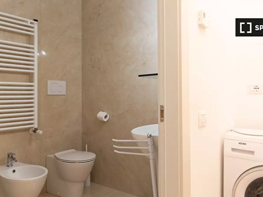 Immagine 14 di Appartamento in affitto  in Viale Piero e Alberto Pirelli a Milano