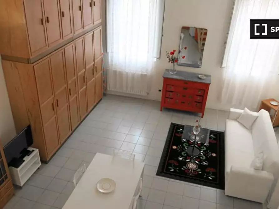 Immagine 5 di Appartamento in affitto  in Via Altaguardia a Milano