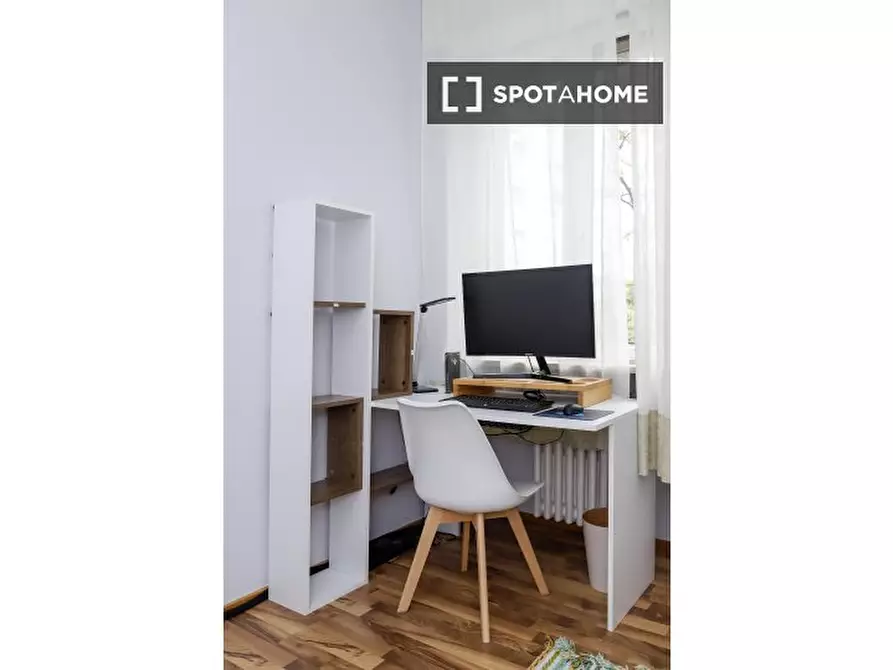 Immagine 5 di Camera condivisa in affitto  in Via Tavazzano a Milano