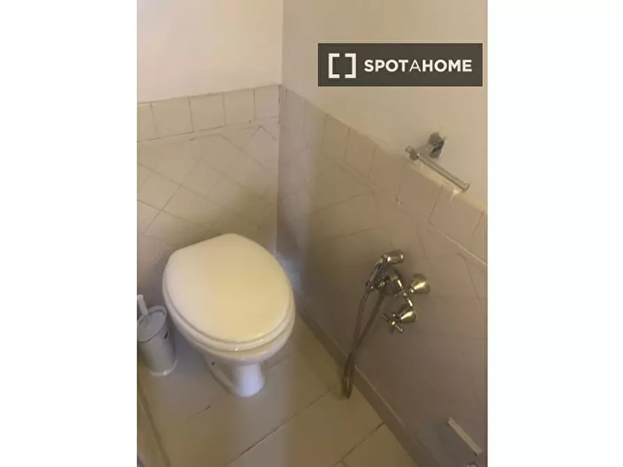 Immagine 2 di Ufficio in affitto  in Via Alessandro Poerio a Roma