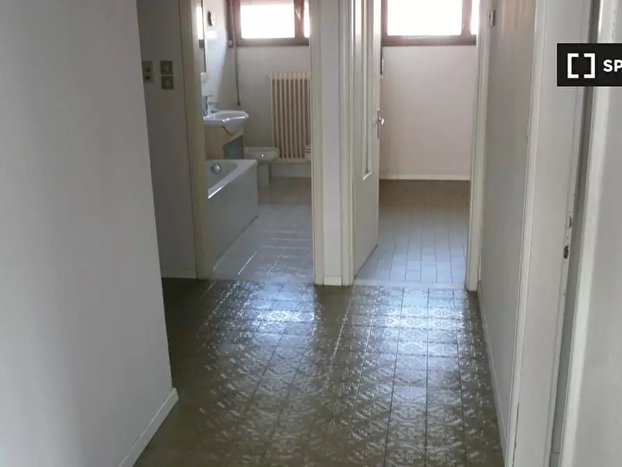 Immagine 11 di Camera condivisa in affitto  in Via Castelbarco a Trento