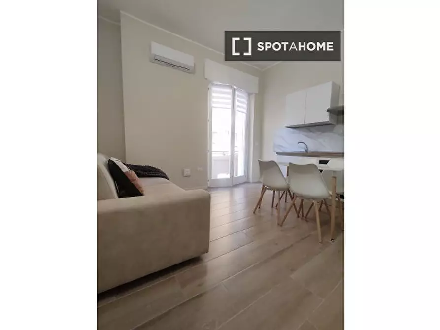 Immagine 5 di Appartamento in affitto  in Via Sidney Sonnino a Cagliari