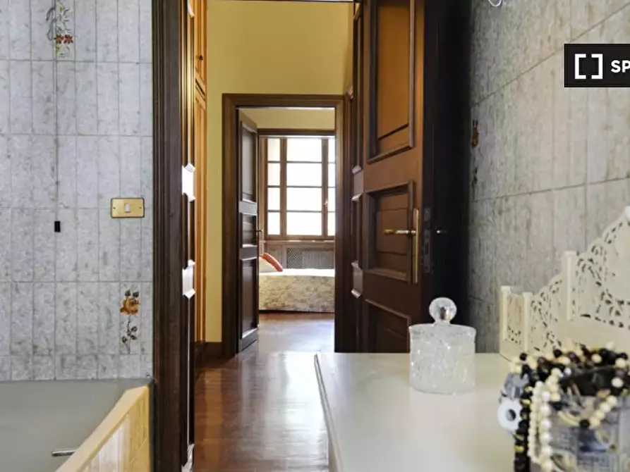 Immagine 16 di Appartamento in affitto  in Str. Maggiore a Bologna