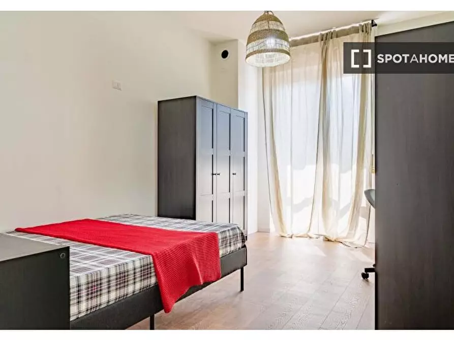 Immagine 4 di Camera condivisa in affitto  in Via G.B. Tiepolo a Cinisello Balsamo