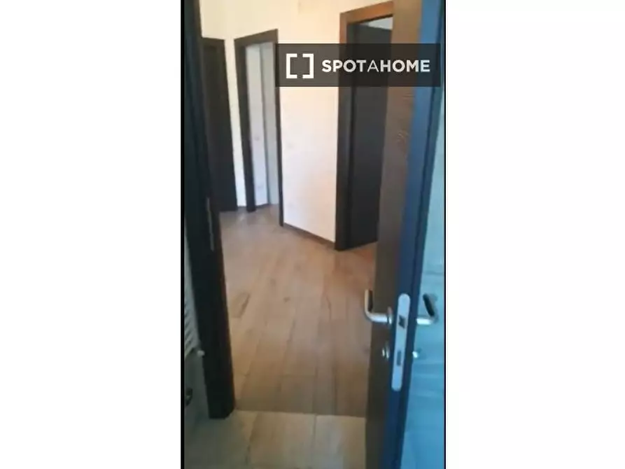 Immagine 10 di Camera condivisa in affitto  in Via di S. Castulo a Roma