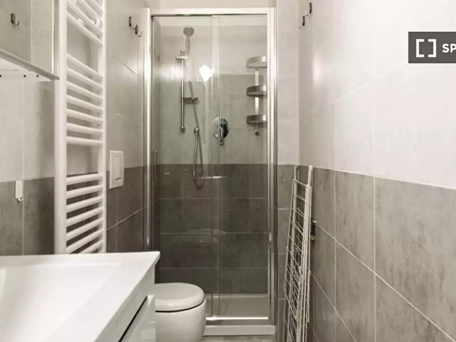 Immagine 17 di Camera condivisa in affitto  in Via del Borgo di San Pietro a Bologna