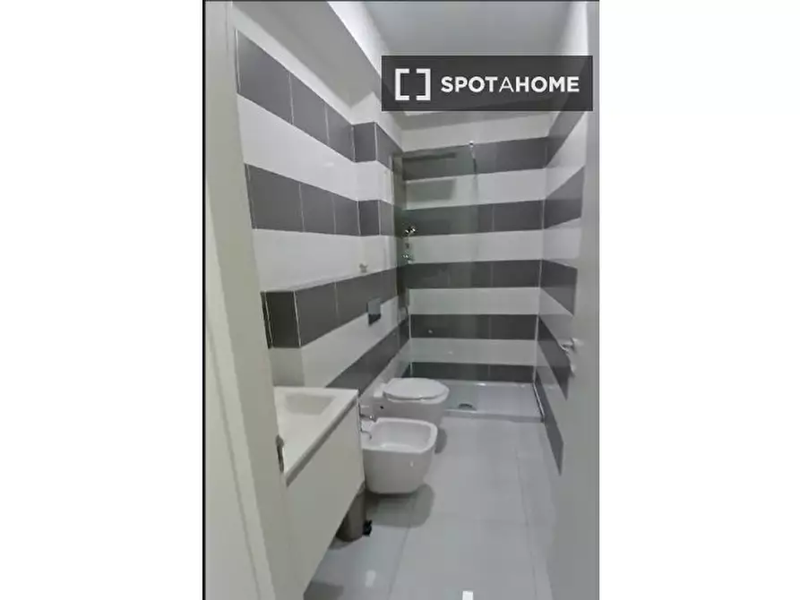 Immagine 4 di Appartamento in affitto  in Via Cesare de Lollis a Roma