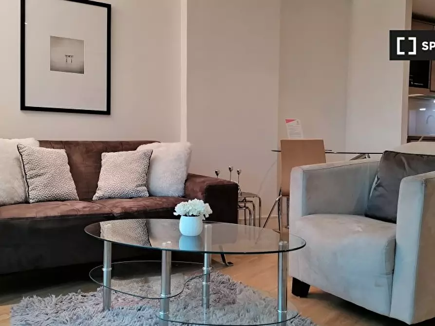 Immagine 1 di Appartamento in affitto  in St George’s Wharf  tower a Lambeth