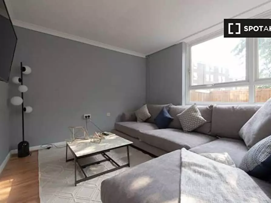 Immagine 7 di Appartamento in affitto  in Teviot St a Poplar