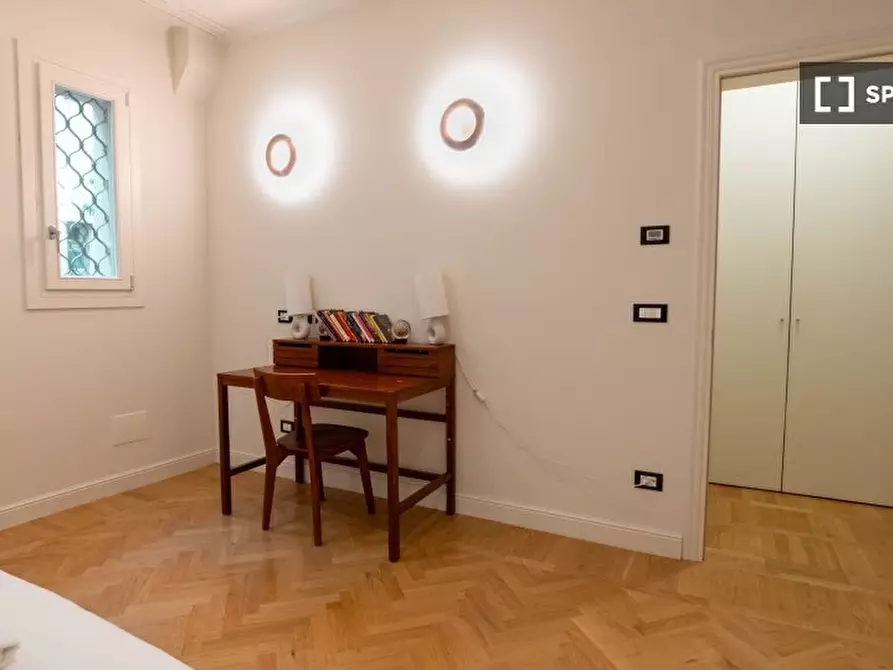 Immagine 2 di Appartamento in affitto  in Via Marchesana a Bologna