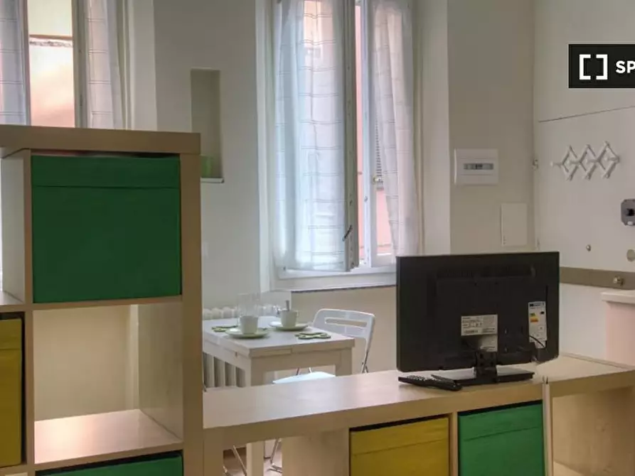 Immagine 7 di Ufficio in affitto  in Corte de Galluzzi a Bologna