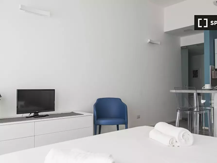 Immagine 9 di Ufficio in affitto  in Via Meravigli a Milano