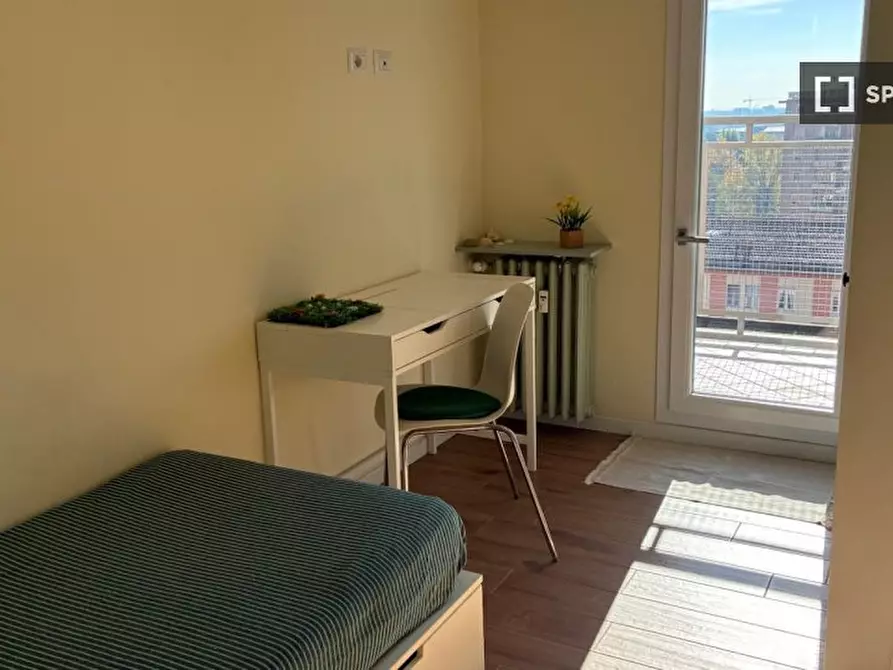 Immagine 3 di Camera condivisa in affitto  in Via Oslavia a Sesto San Giovanni