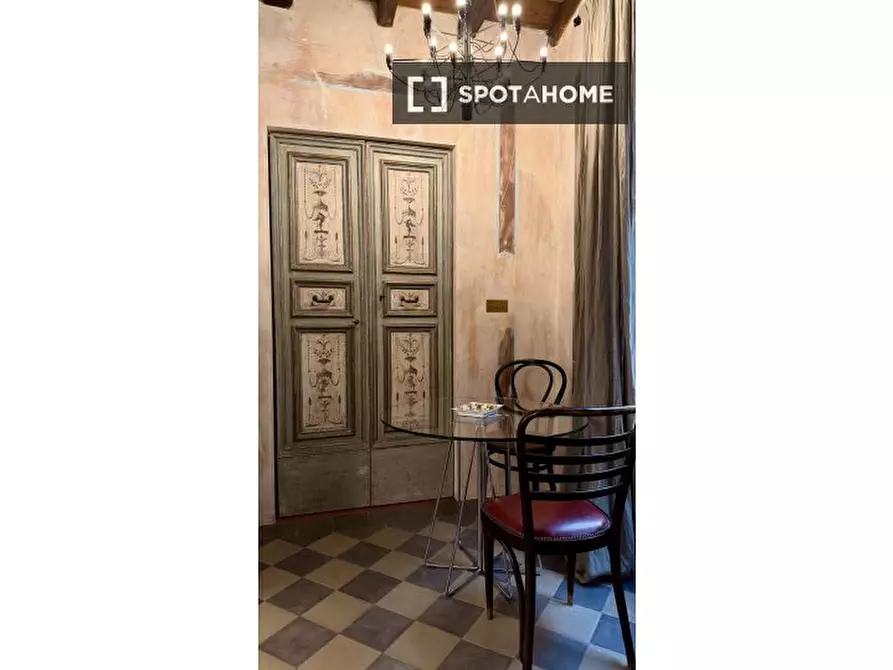 Immagine 19 di Appartamento in affitto  in Via dei Cappellari a Roma