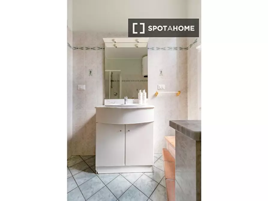 Immagine 13 di Ufficio in affitto  in Via Monaldo Calari a Bologna