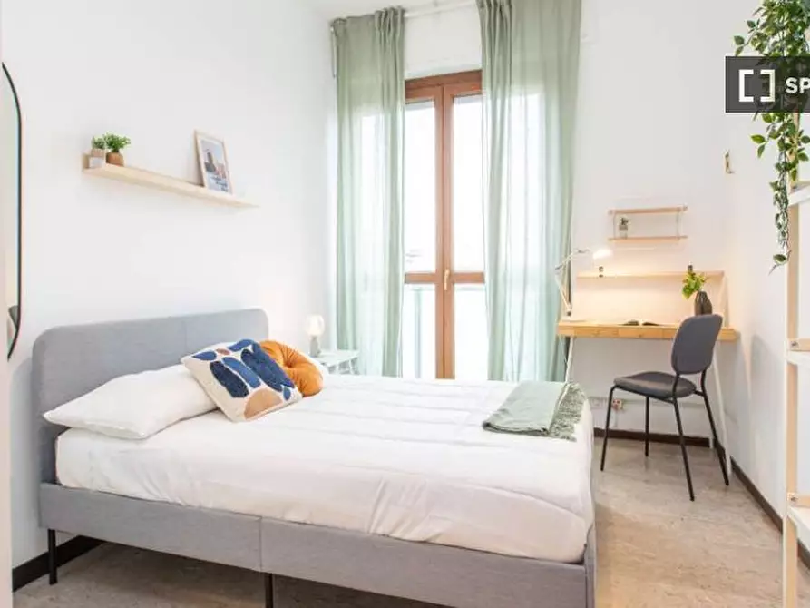 Immagine 7 di Camera condivisa in affitto  in Viale Sondrio a Milano