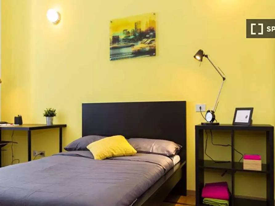 Immagine 2 di Camera condivisa in affitto  in Corso di Porta Romana a Milano