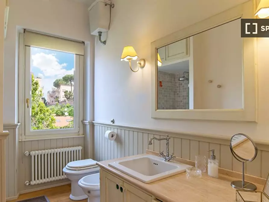 Immagine 13 di Appartamento in affitto  in Vicolo del Vicario a Roma