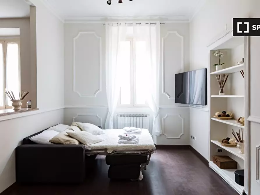 Immagine 6 di Appartamento in affitto  in Via del Gambero a Roma