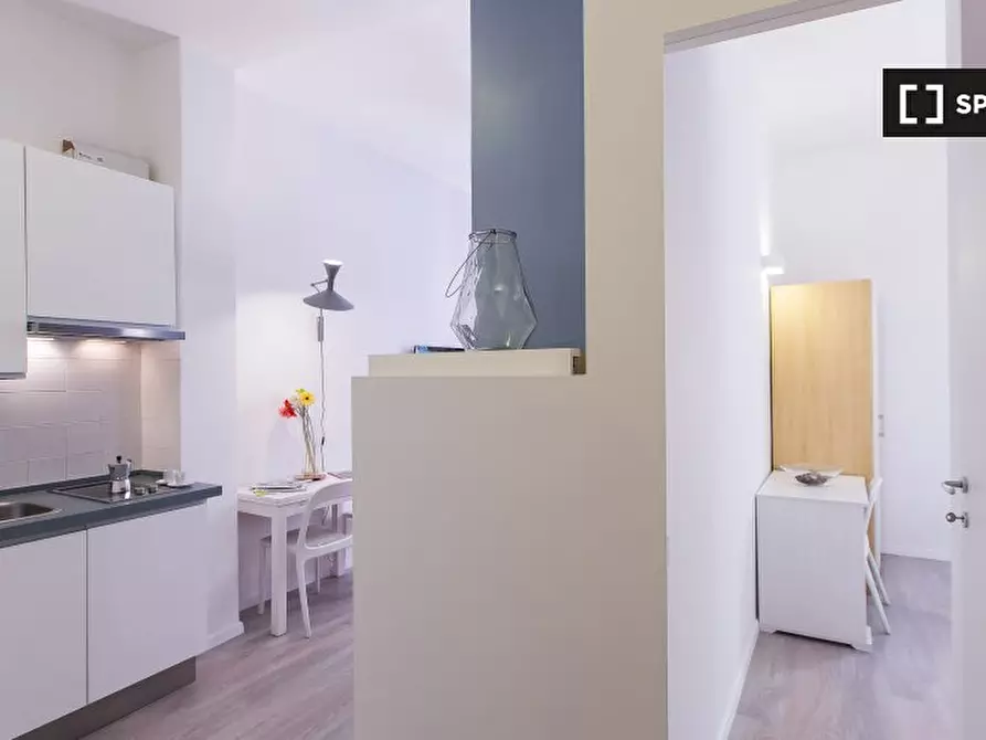 Immagine 10 di Appartamento in affitto  in Via del Beato Angelico a Roma