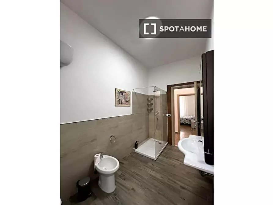 Immagine 14 di Appartamento in affitto  in Via di Santa Maria Mediatrice a Roma