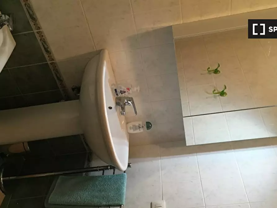 Immagine 3 di Camera condivisa in affitto  in Via Settevalli a Perugia