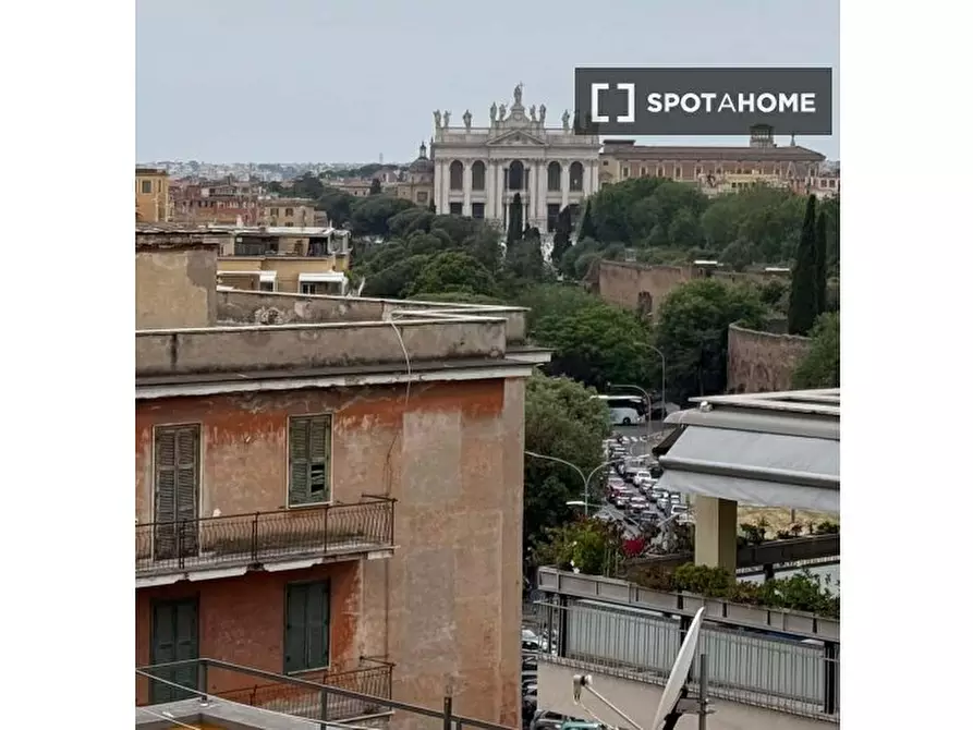 Immagine 10 di Appartamento in affitto  in Via Caltagirone a Roma