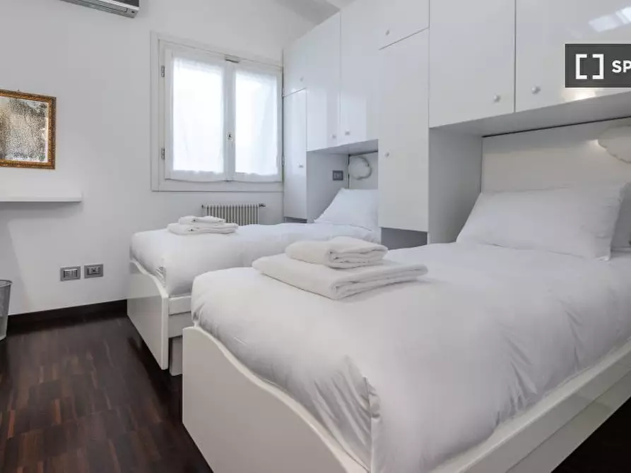 Immagine 5 di Appartamento in affitto  in Via Torino a Milano