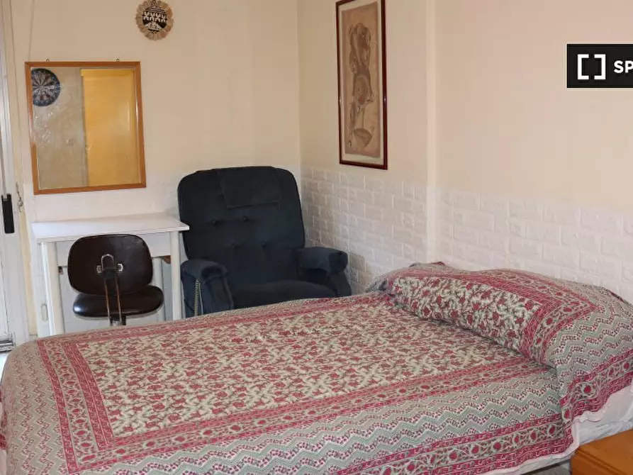 Immagine 4 di Camera condivisa in affitto  in Via Giuseppe de Robertis, 00143 Roma RM, Italy a Roma