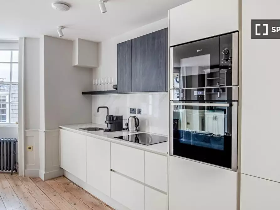 Immagine 9 di Appartamento in affitto  in Theobalds Rd a Camden Town