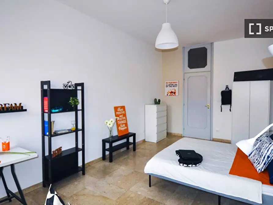 Immagine 2 di Camera condivisa in affitto  in Corso Massimo d'Azeglio n. Scala H a Torino