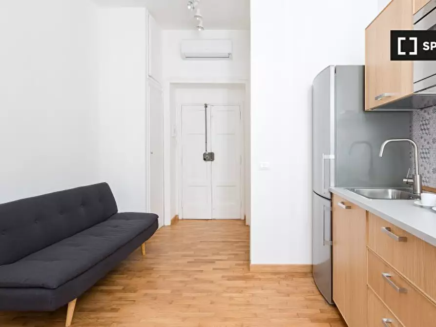 Immagine 6 di Appartamento in affitto  in Via di S. Vitale a Roma