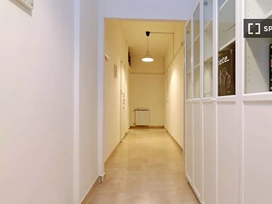 Immagine 14 di Camera condivisa in affitto  in Via dei Giornalisti a Roma