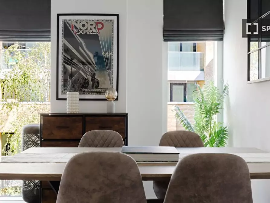 Immagine 6 di Appartamento in affitto  in Broomhill Road a Wandsworth