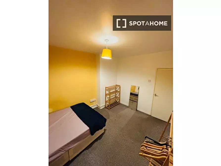 Immagine 3 di Camera condivisa in affitto  in Poynders Gardens a Lambeth