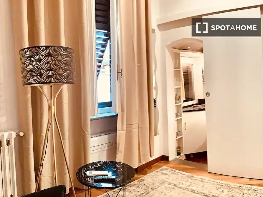 Immagine 8 di Ufficio in affitto  in Borgo Santi Apostoli a Firenze