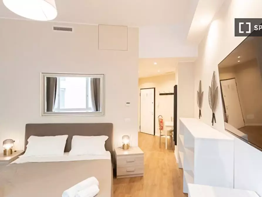 Immagine 7 di Appartamento in affitto  in Via Santa Maria Valle a Milano