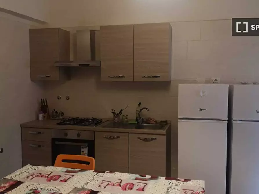 Immagine 5 di Camera condivisa in affitto  in Via Gabriele Jannelli p. T int. 3 a Napoli