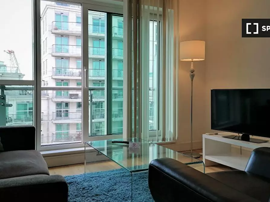 Immagine 1 di Appartamento in affitto  in St George Wharf a Lambeth