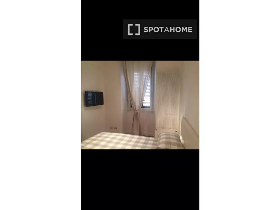 Immagine 6 di Appartamento in affitto  in Via Garibaldi a Roma