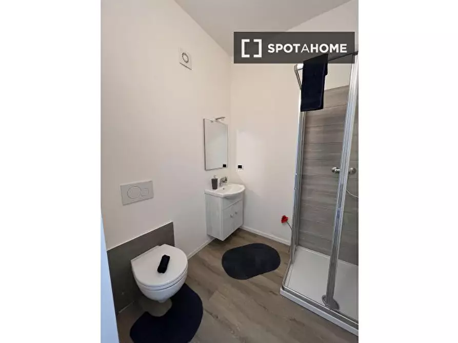 Immagine 11 di Camera condivisa in affitto  in Fabio Filzi a Trento